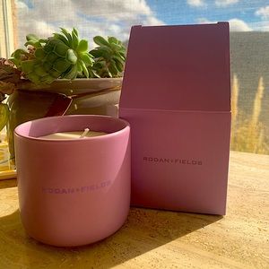 NIB!! Rodan + Fields candle amazing scent